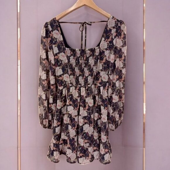 NWT ASTR Alayna Twisted Knot Mini Dress in Black Floral - Picture 10 of 10